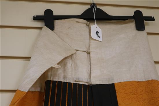 A Chinese embroidered silk pleated skirt, late Qing